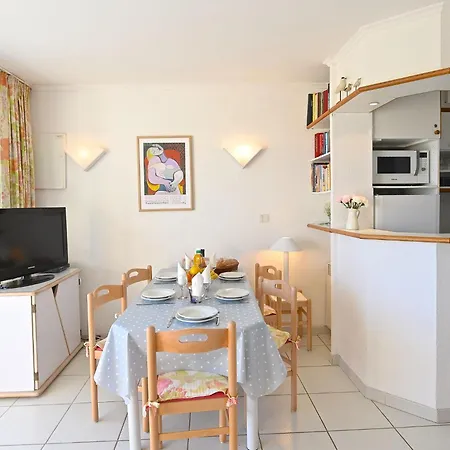 Les Bastides - O5 018 By Interhome *