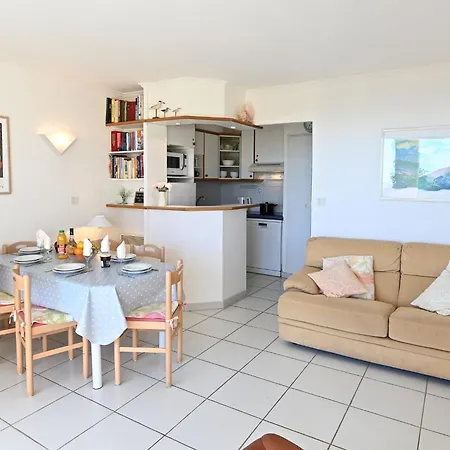Apartment Les Bastides - O5 018 By Interhome Saint-Raphael (Var)
